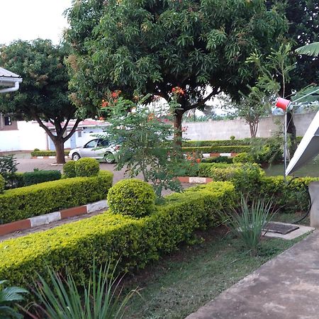 Lucia Villas Mbale Экстерьер фото