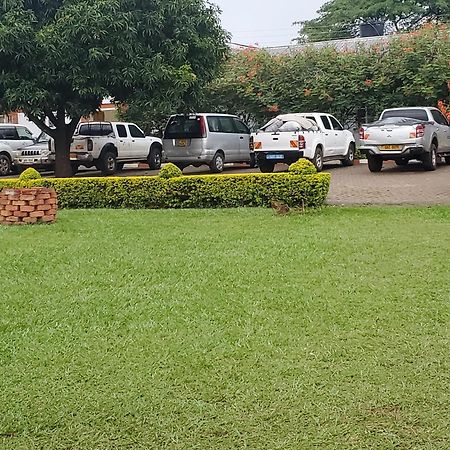 Lucia Villas Mbale Экстерьер фото