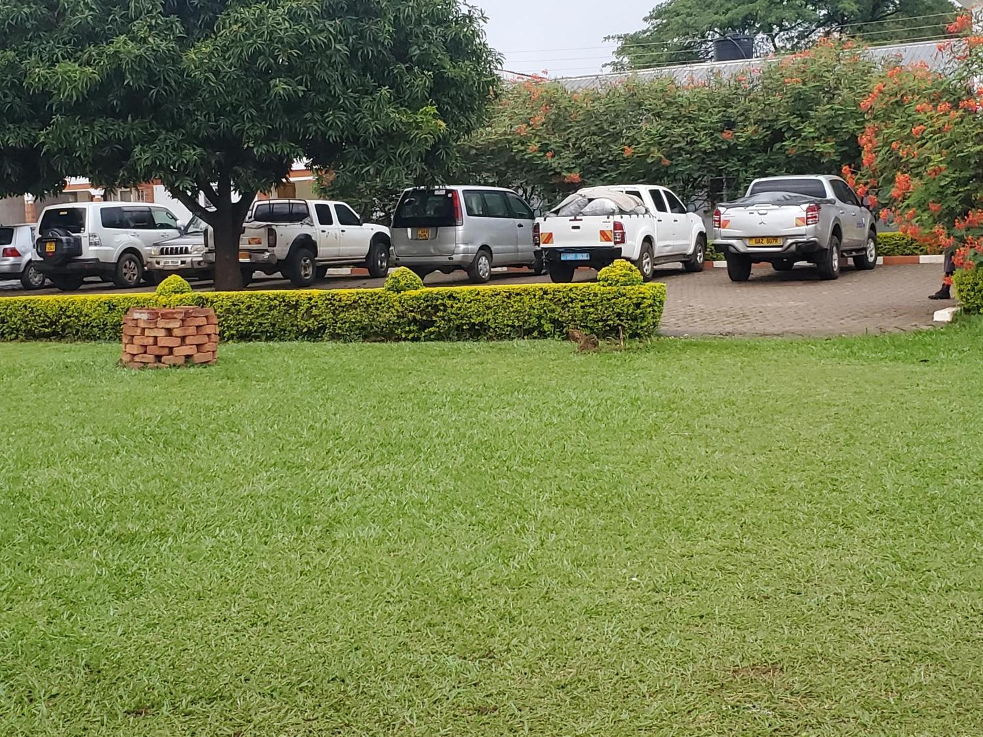 Lucia Villas Mbale Экстерьер фото