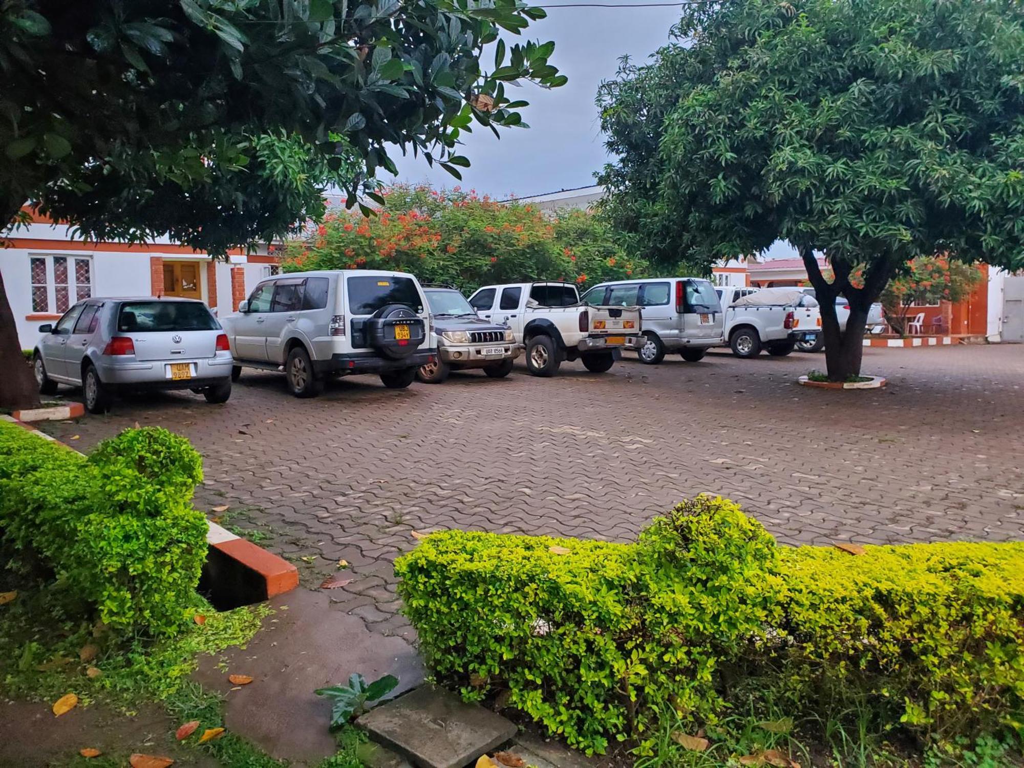 Lucia Villas Mbale Экстерьер фото