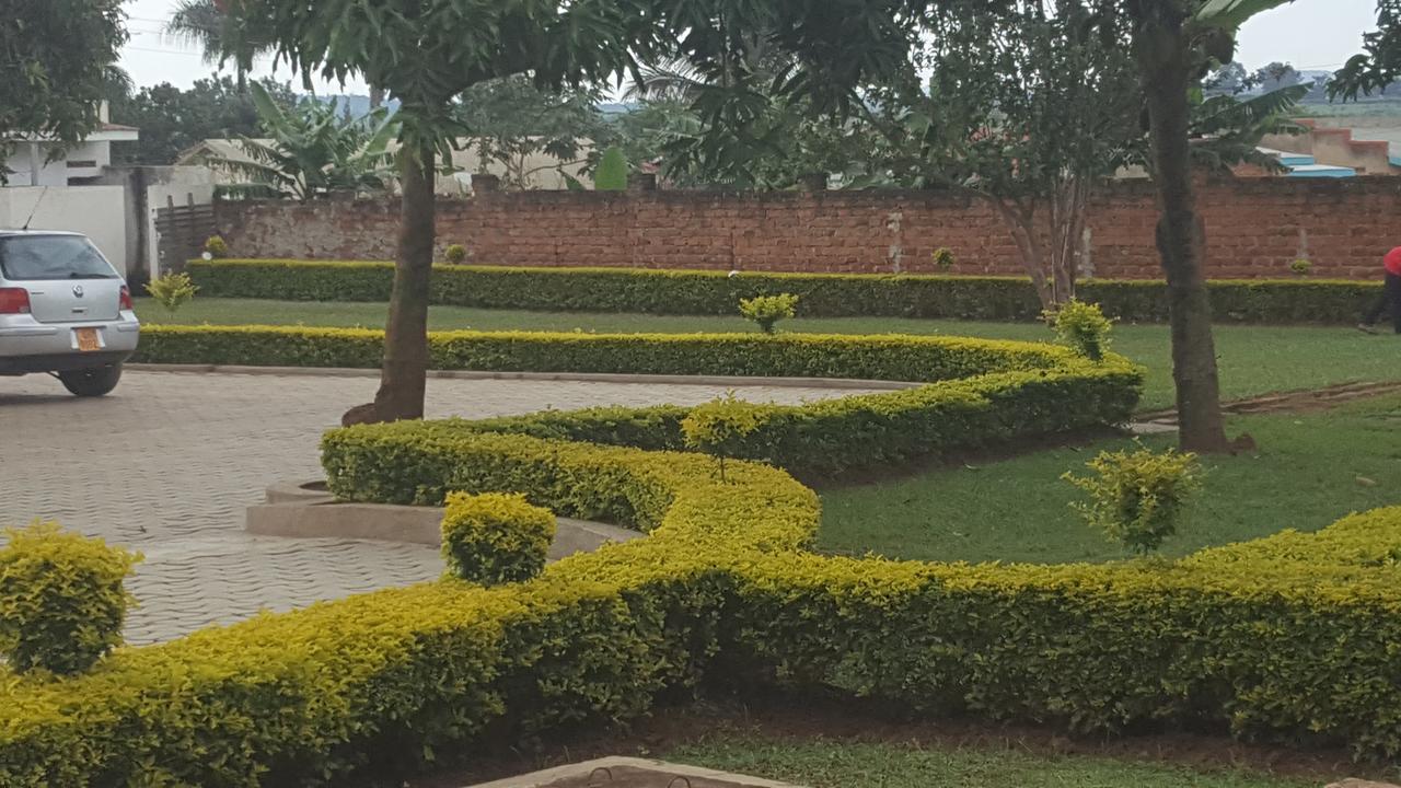 Lucia Villas Mbale Экстерьер фото